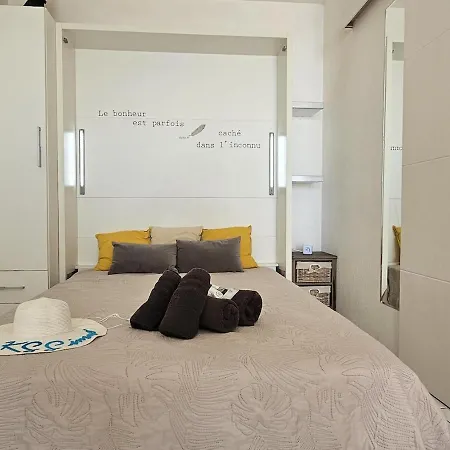 Vue - - Parking - Wifi * Saint-Raphael (Var)