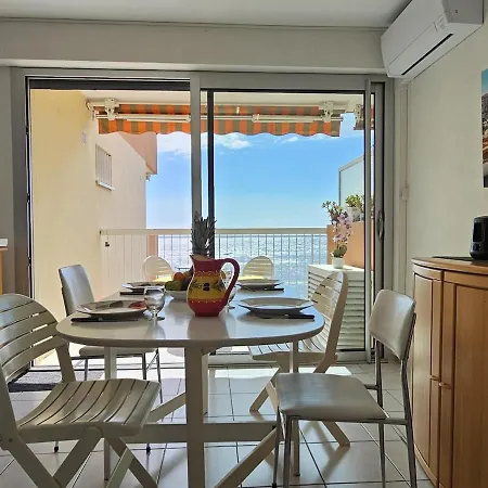 Vue - - Parking - Wifi Saint-Raphael (Var)